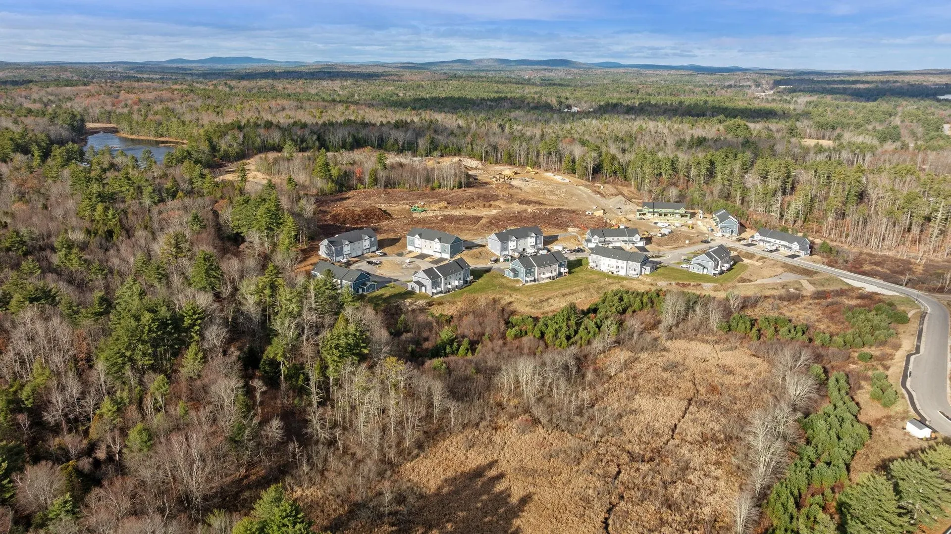 21 Crestview Way Raymond NH 03077