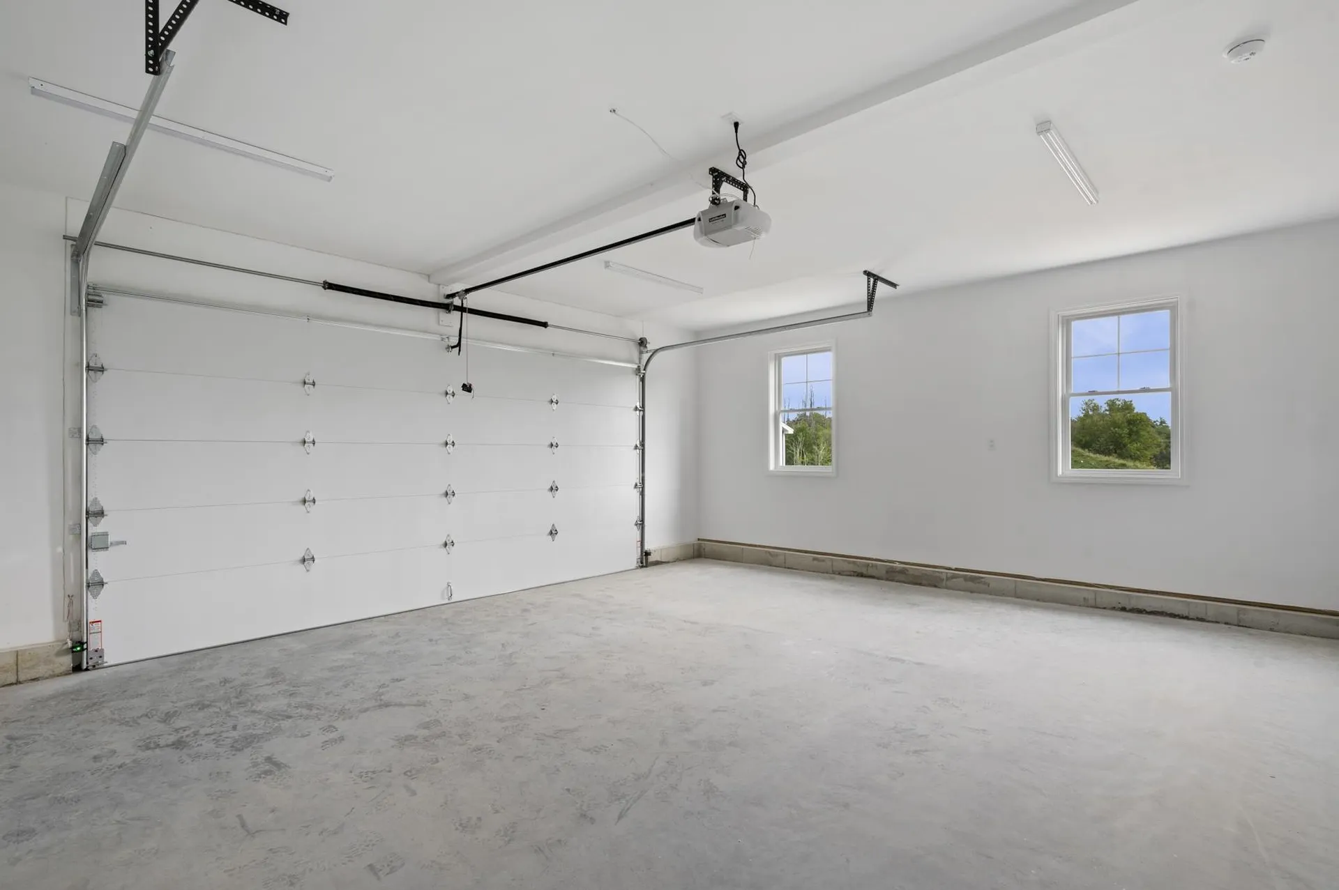 21 Crestview Way Raymond NH 03077