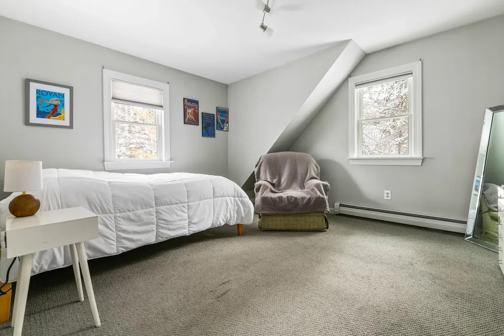 28 Old Spring Drive Grantham NH 03753