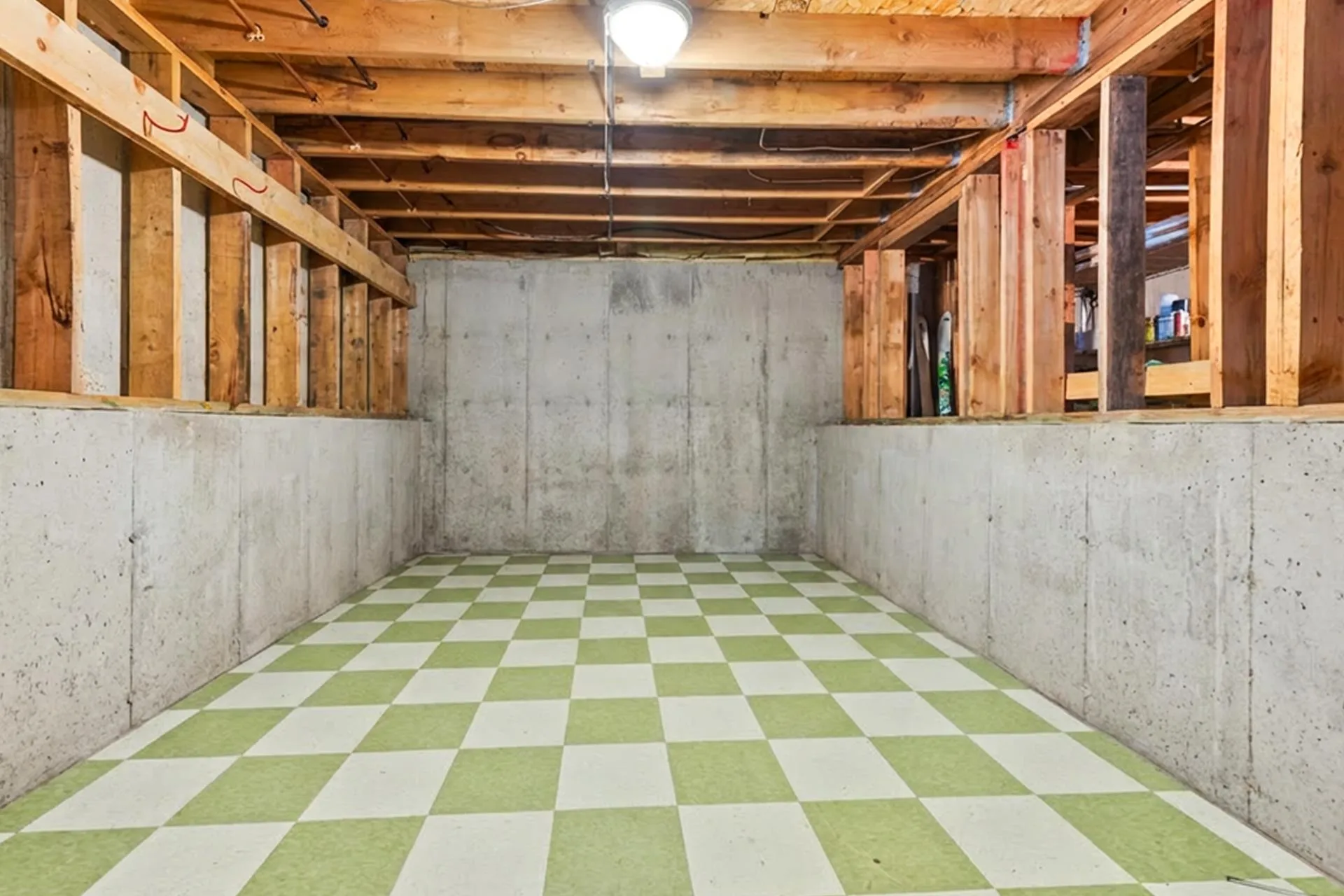 28 Old Spring Drive Grantham NH 03753