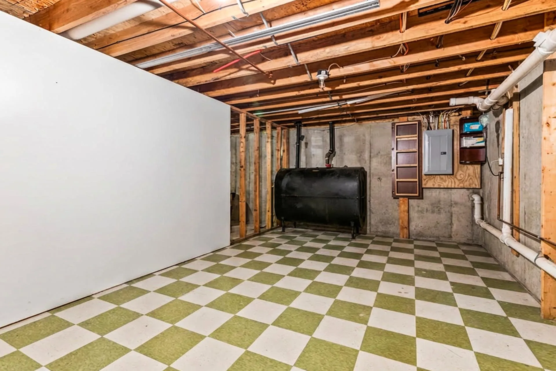 28 Old Spring Drive Grantham NH 03753