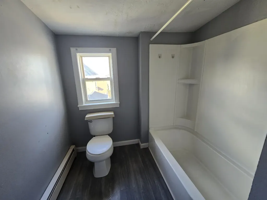 452 Manchester Street Manchester NH 03103