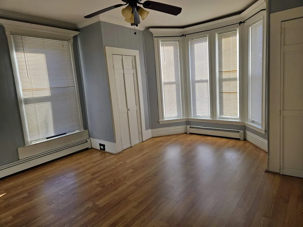 452 Manchester Street Manchester NH 03103