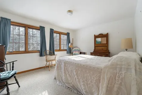 148 Sargent Road Holderness NH 03245