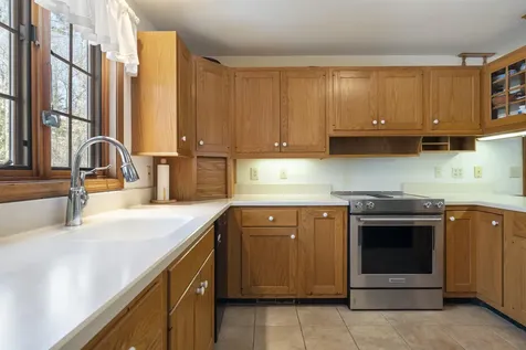 148 Sargent Road Holderness NH 03245