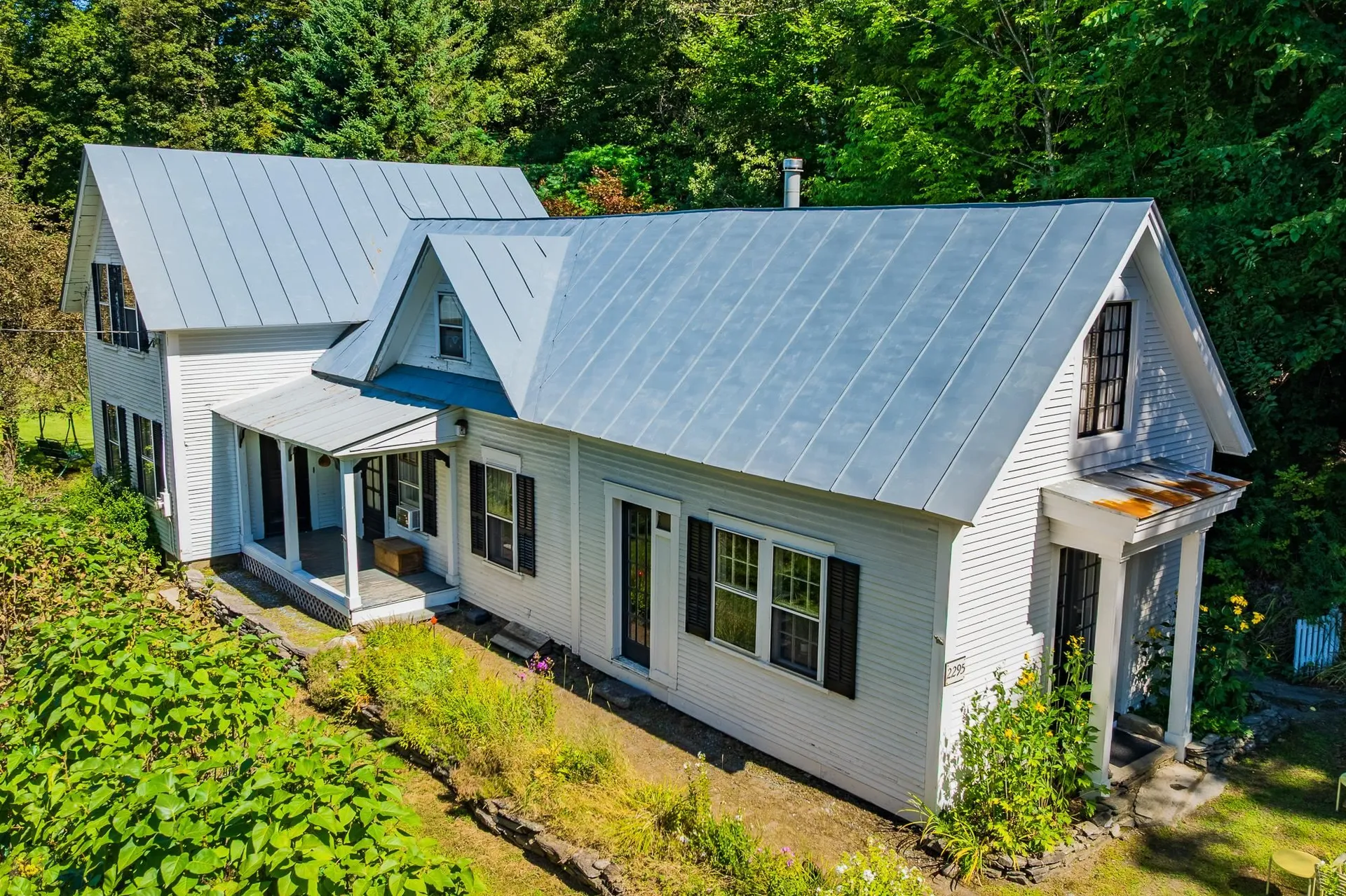 2295 Quechee Main Street Hartford VT 05059