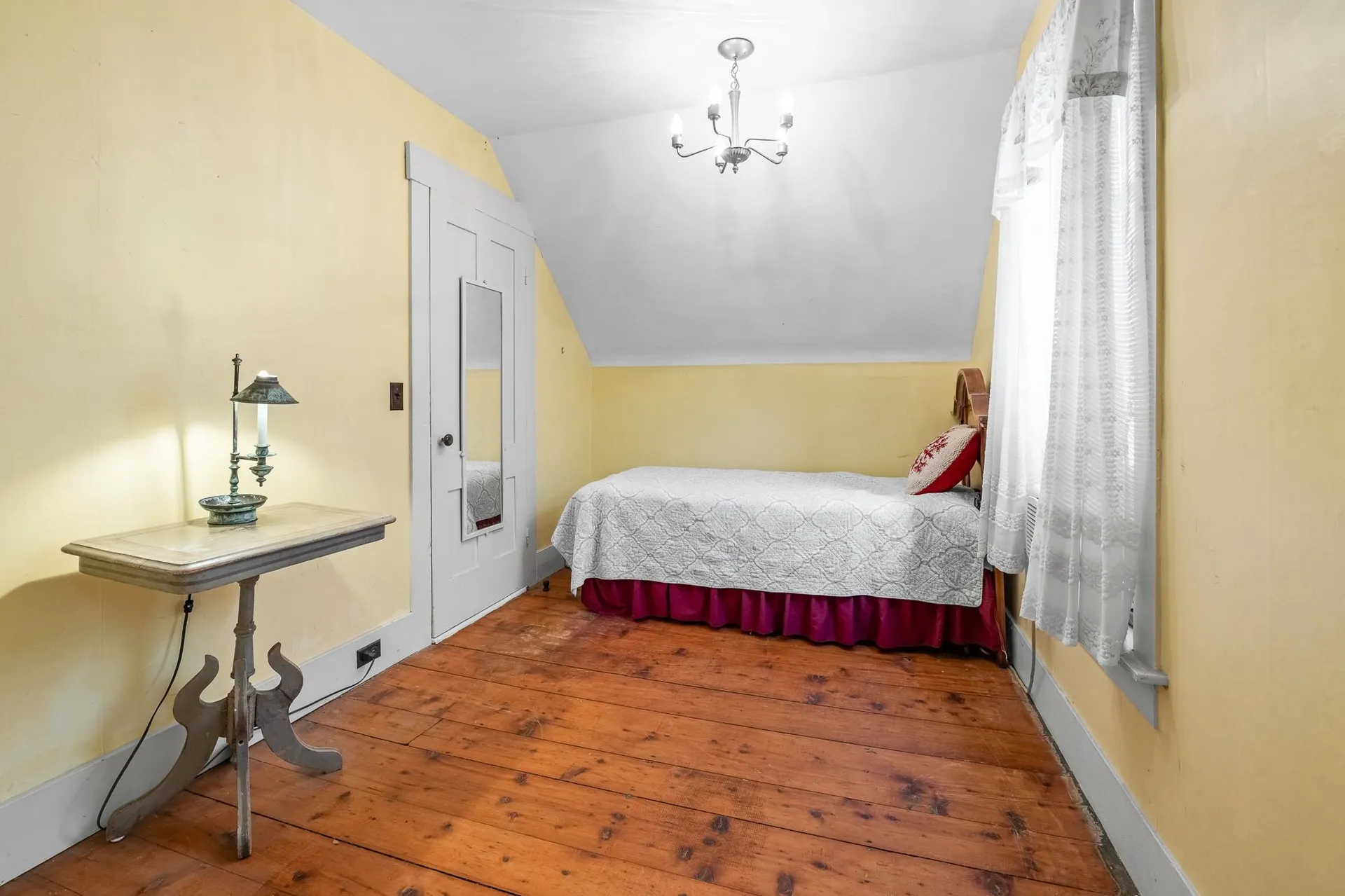 2295 Quechee Main Street Hartford VT 05059