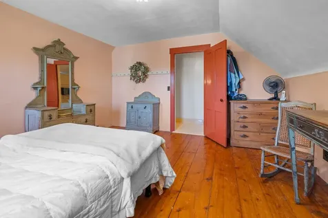 2295 Quechee Main Street Hartford VT 05059