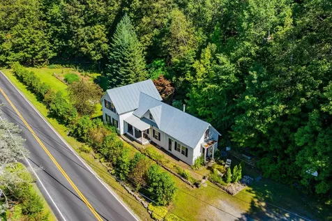 2295 Quechee Main Street Hartford VT 05059