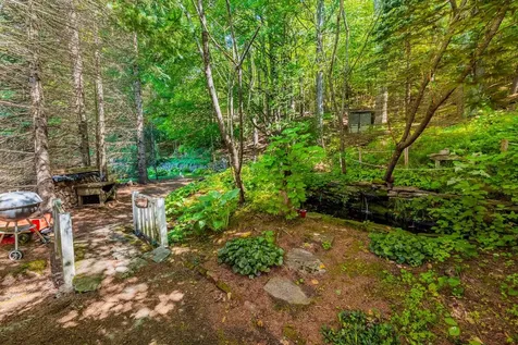 2295 Quechee Main Street Hartford VT 05059