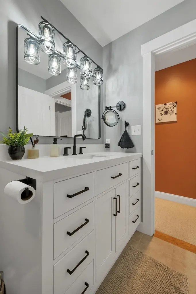 23 Falls Road Thornton NH 03285