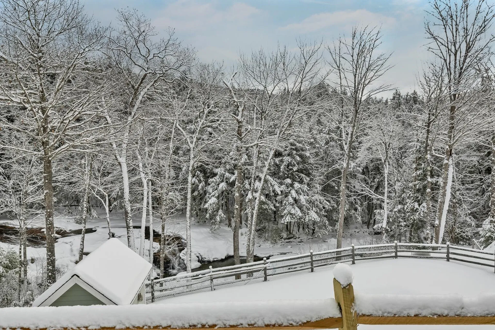 23 Falls Road Thornton NH 03285