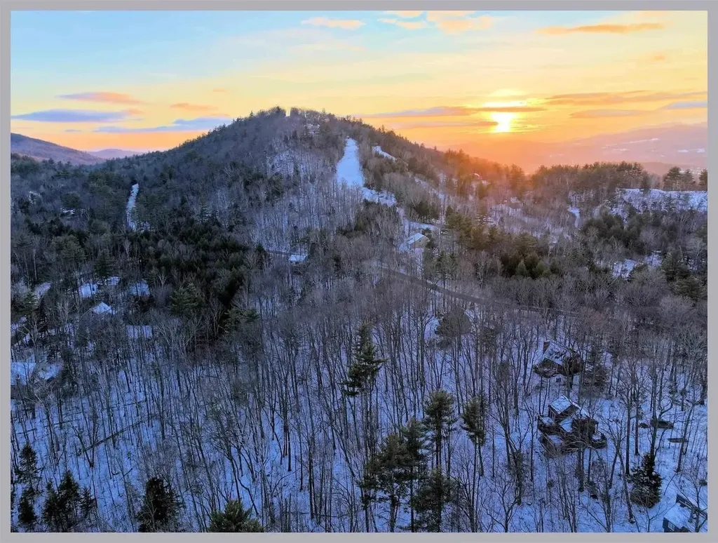 10 Issax Fox Road Campton NH 03223