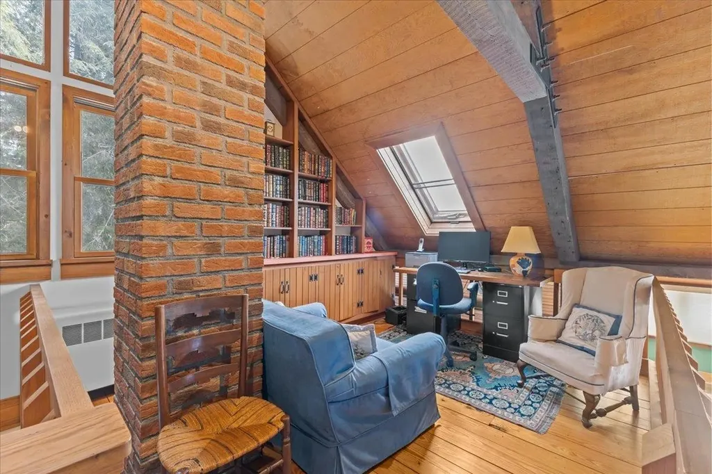 1701 Cleveland Corners Road Hyde Park VT 05655