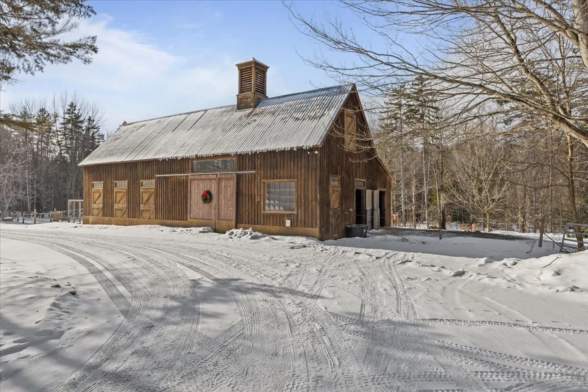 1701 Cleveland Corners Road Hyde Park VT 05655