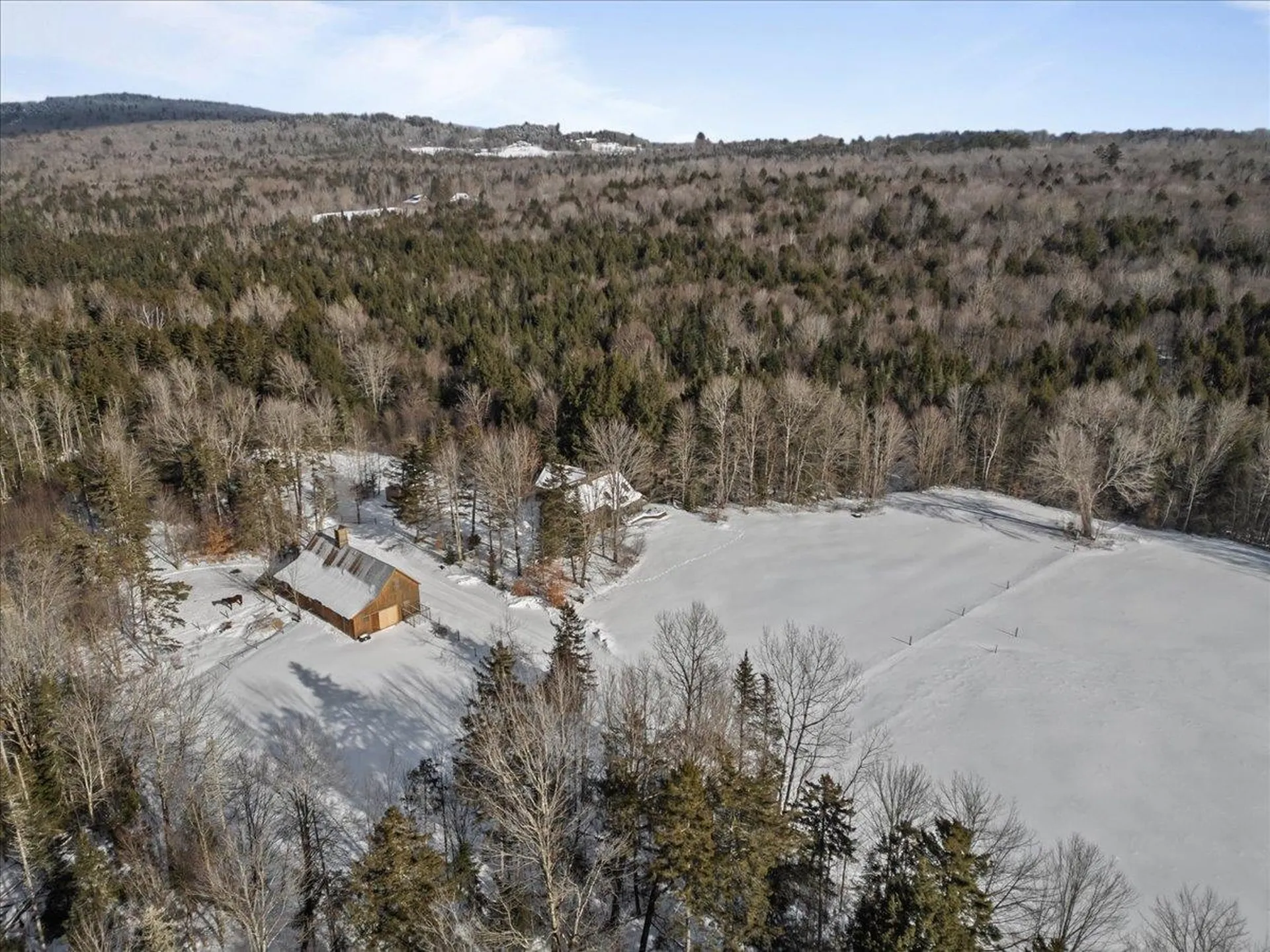 1701 Cleveland Corners Road Hyde Park VT 05655