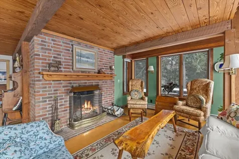 1701 Cleveland Corners Road Hyde Park VT 05655