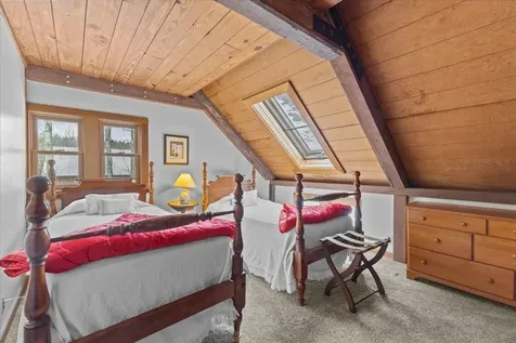 1701 Cleveland Corners Road Hyde Park VT 05655