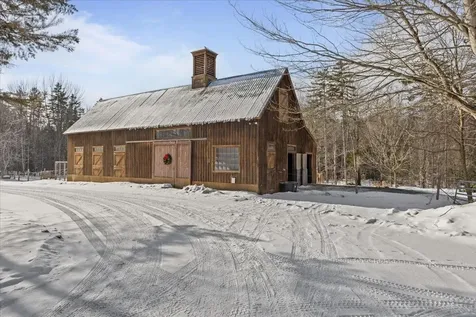 1701 Cleveland Corners Road Hyde Park VT 05655