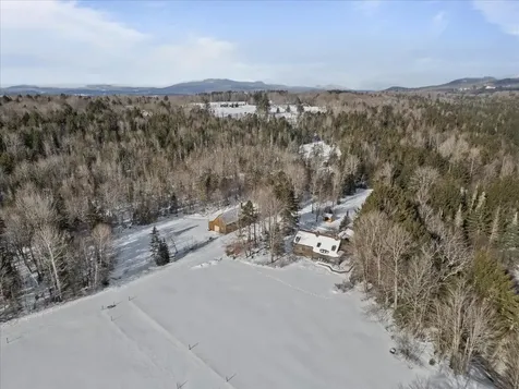 1701 Cleveland Corners Road Hyde Park VT 05655