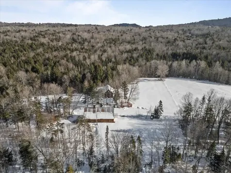 1701 Cleveland Corners Road Hyde Park VT 05655