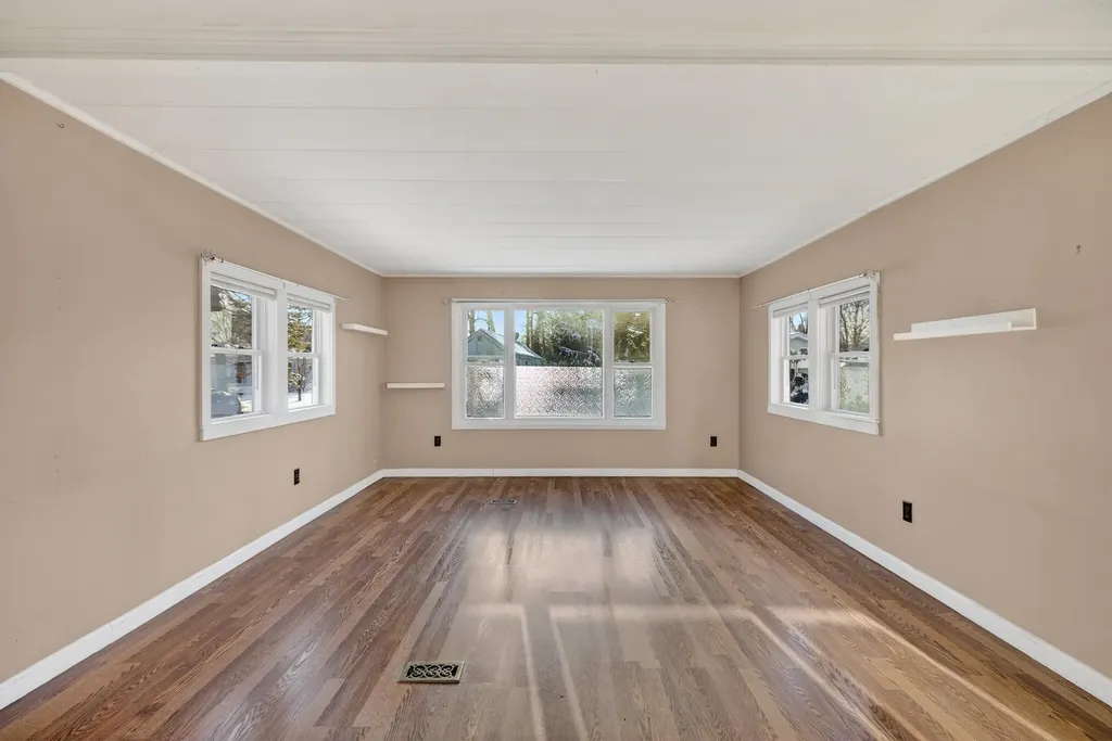 28 Stevens Drive Concord NH 03301