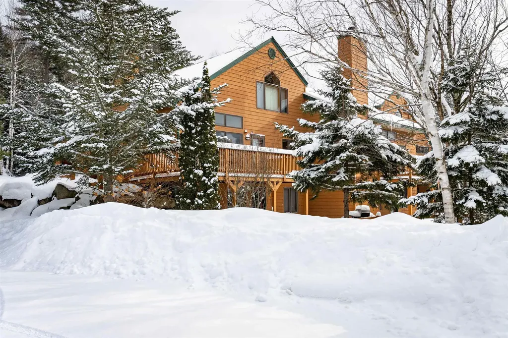 72 Appleby Close Road Carroll NH 03575