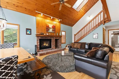 72 Appleby Close Road Carroll NH 03575