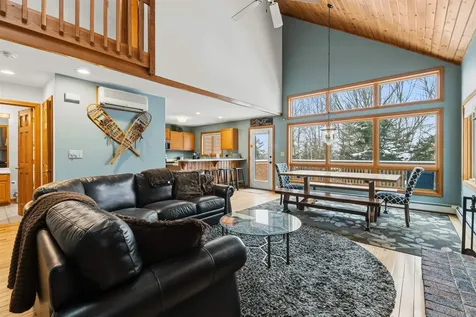 72 Appleby Close Road Carroll NH 03575