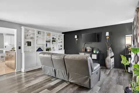 47 Oakridge Drive Londonderry NH 03053