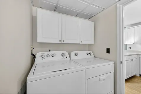 47 Oakridge Drive Londonderry NH 03053