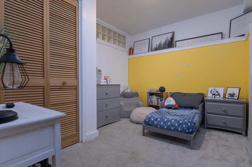 26 Babbitt Road Rockingham VT 05101