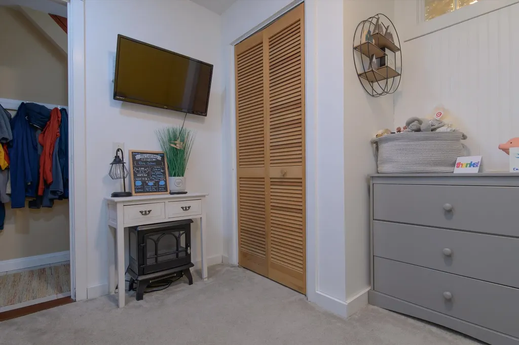 26 Babbitt Road Rockingham VT 05101