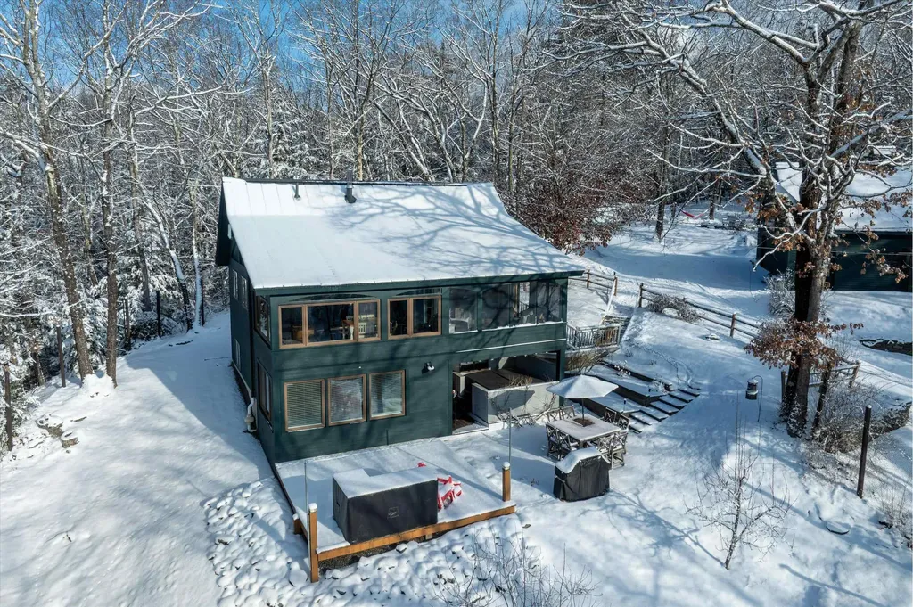 26 Babbitt Road Rockingham VT 05101