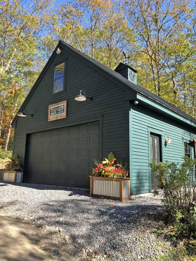 26 Babbitt Road Rockingham VT 05101