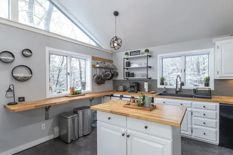 26 Babbitt Road Rockingham VT 05101