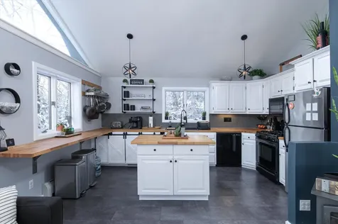 26 Babbitt Road Rockingham VT 05101