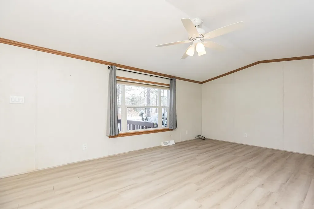 27 Melrose Drive Rochester NH 03868