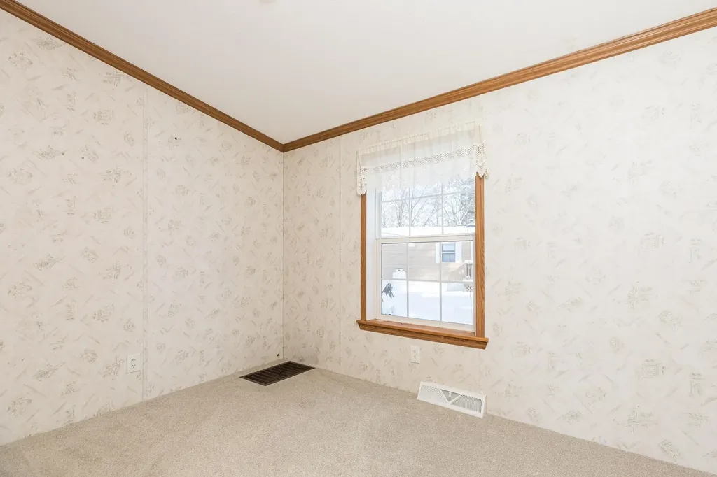 27 Melrose Drive Rochester NH 03868