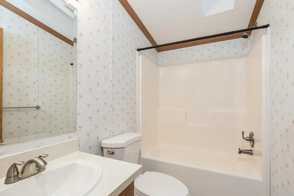 27 Melrose Drive Rochester NH 03868