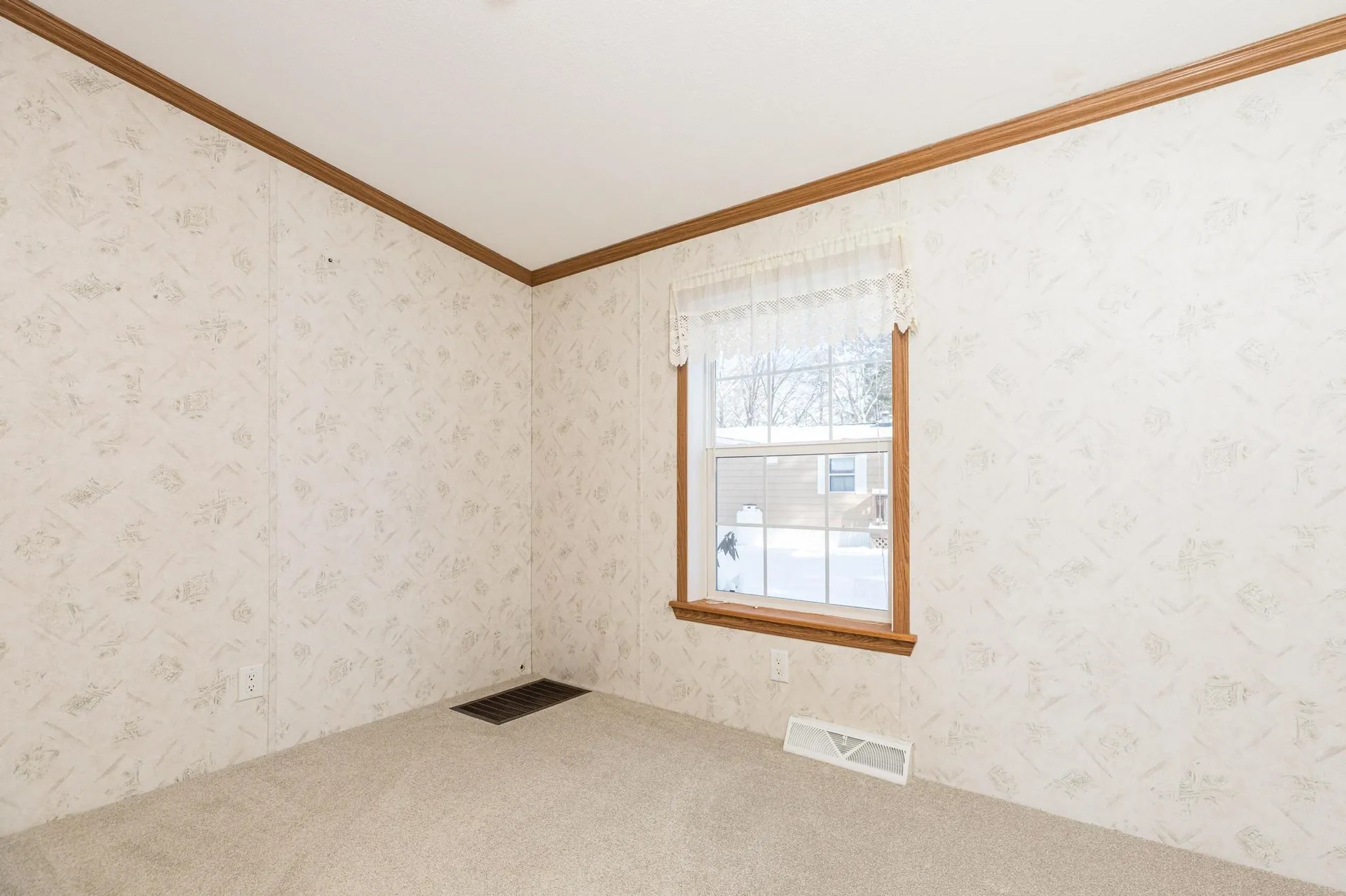 27 Melrose Drive Rochester NH 03868