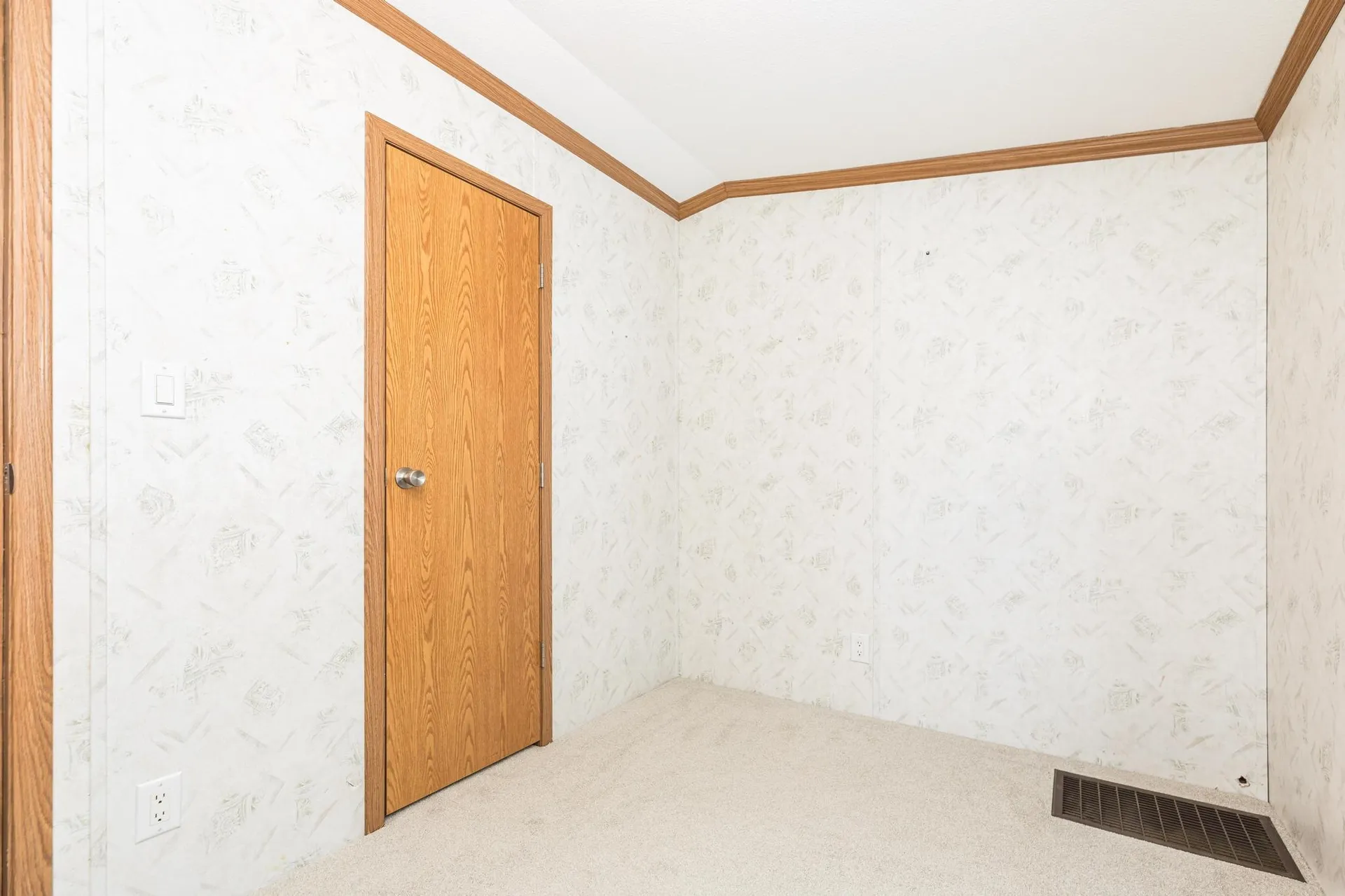 27 Melrose Drive Rochester NH 03868