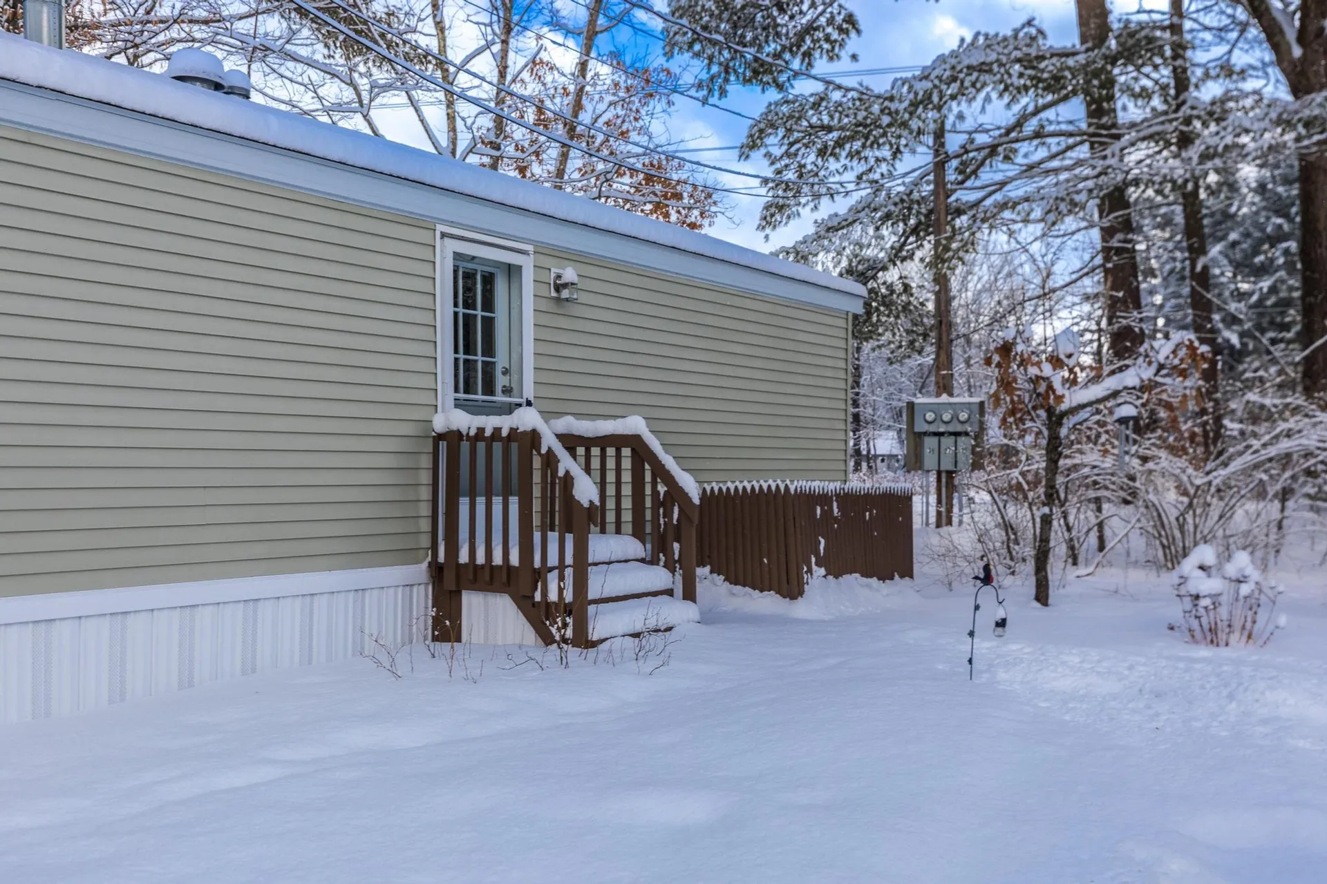 27 Melrose Drive Rochester NH 03868