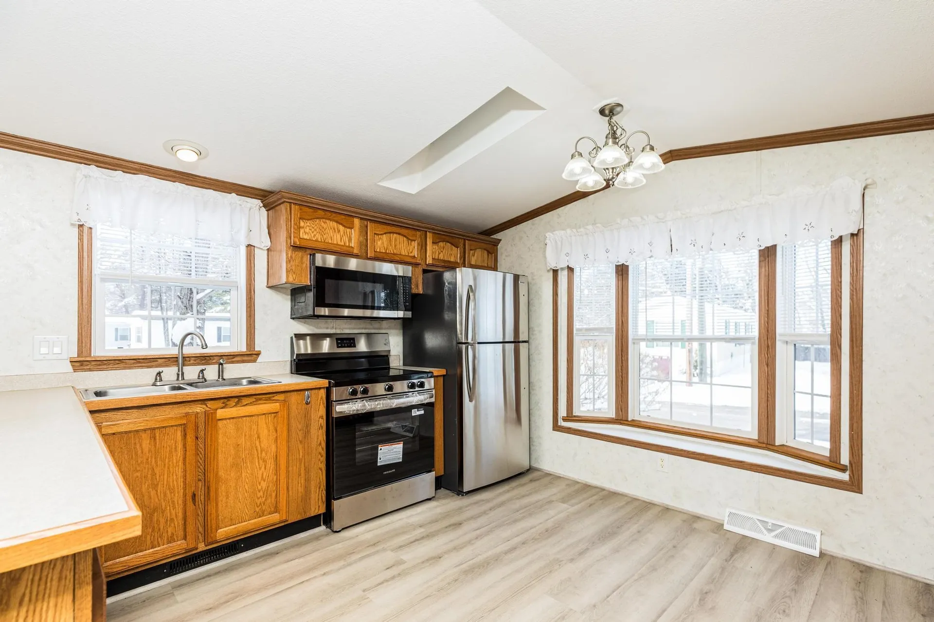 27 Melrose Drive Rochester NH 03868