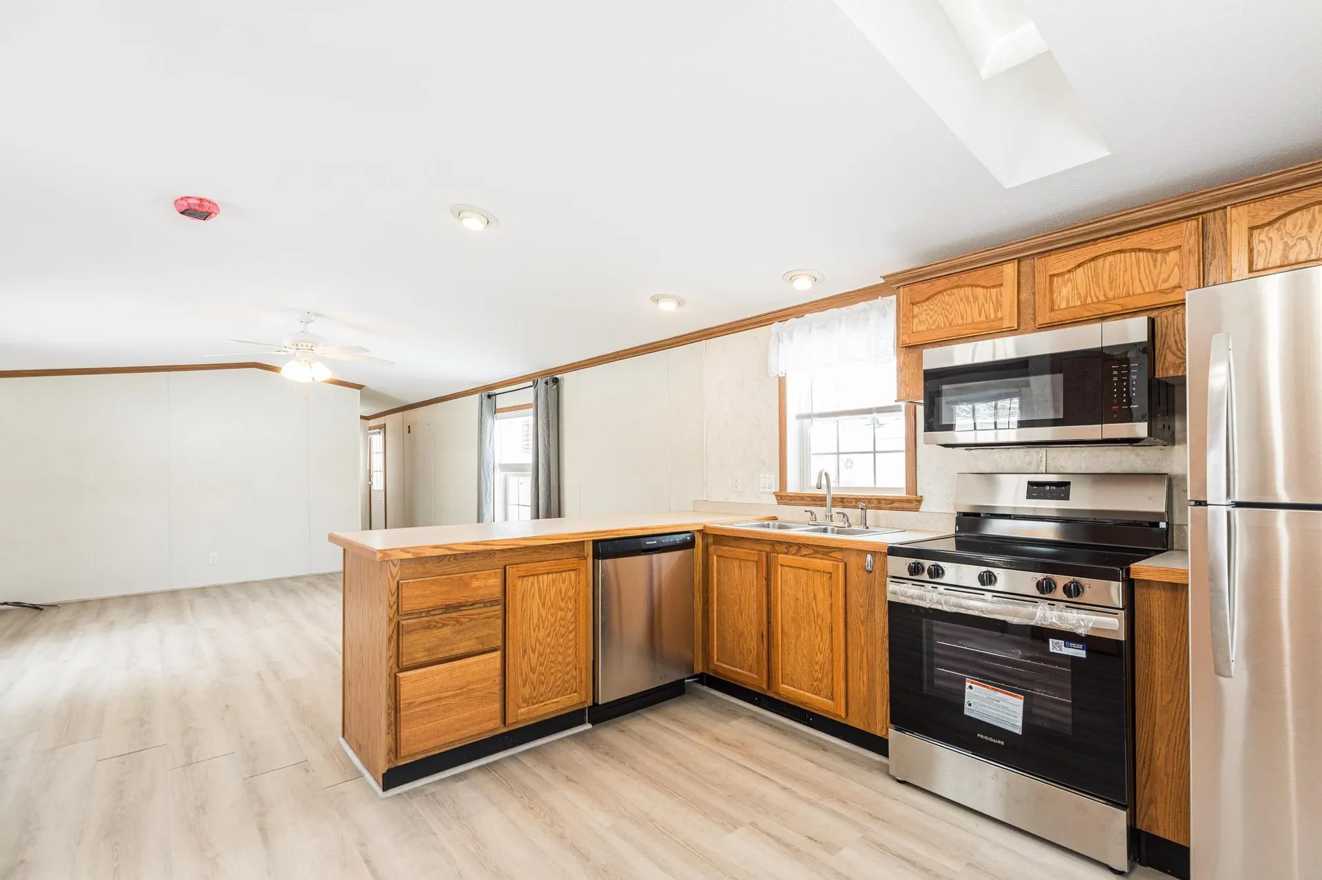 27 Melrose Drive Rochester NH 03868