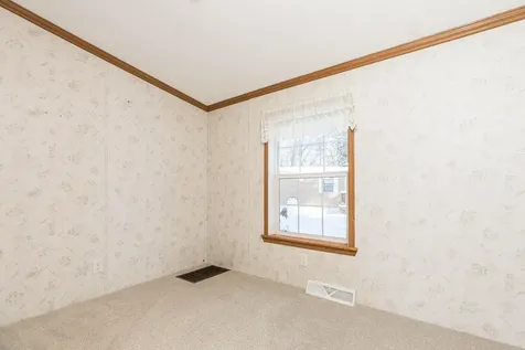 27 Melrose Drive Rochester NH 03868