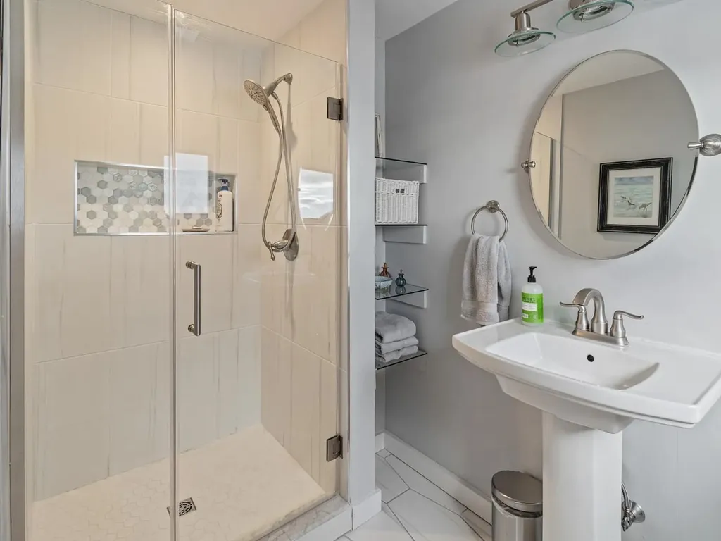 283 Appletree Point Road Burlington VT 05408