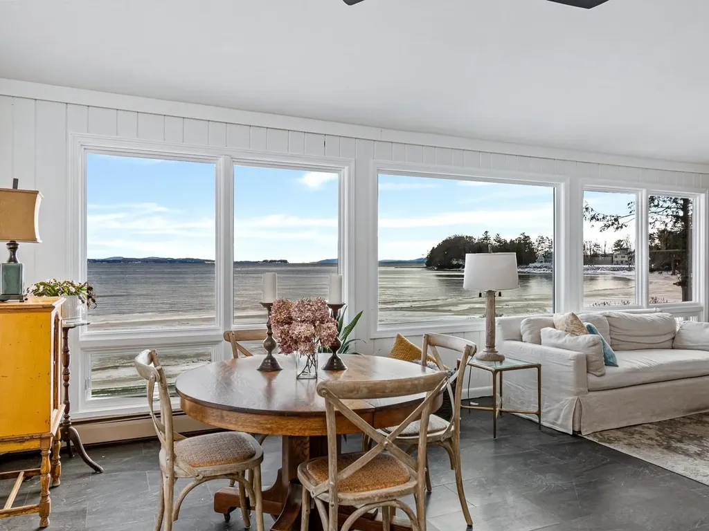 283 Appletree Point Road Burlington VT 05408