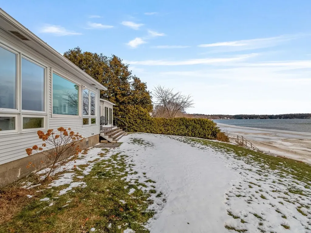 283 Appletree Point Road Burlington VT 05408