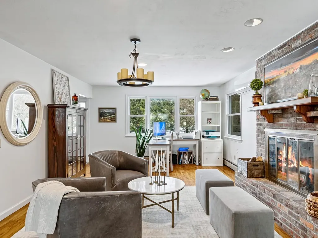 283 Appletree Point Road Burlington VT 05408